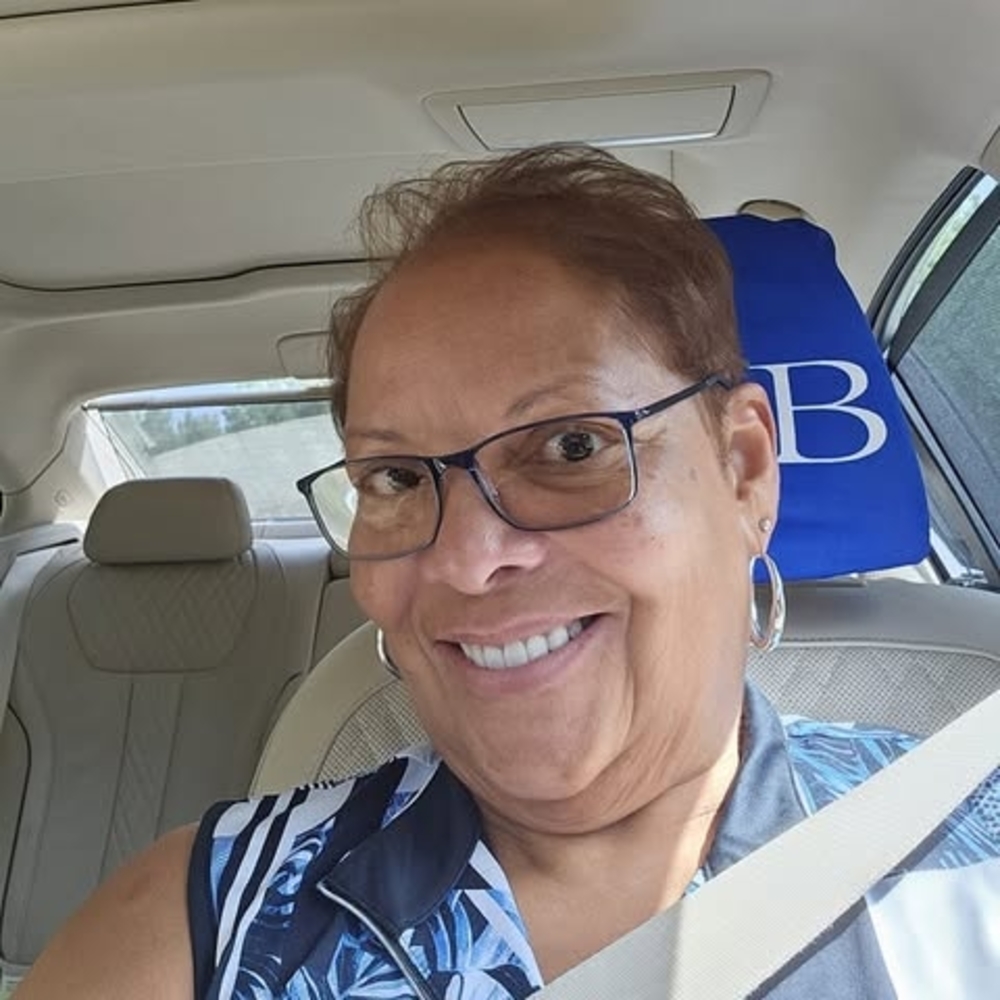 Meet your Posher, Sharon